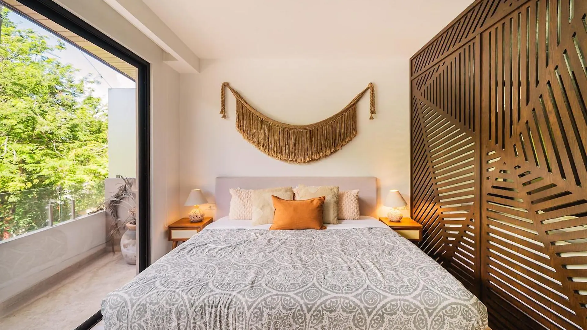 Central 2Br Sun Lover'S Nest W Gym Rooftop Spa 툴룸 아파트
