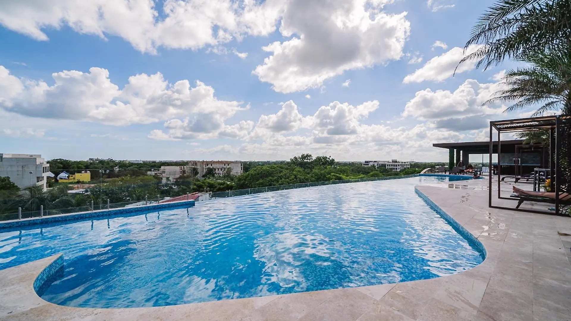 Central 2Br Sun Lover'S Nest W Gym Rooftop Spa 툴룸